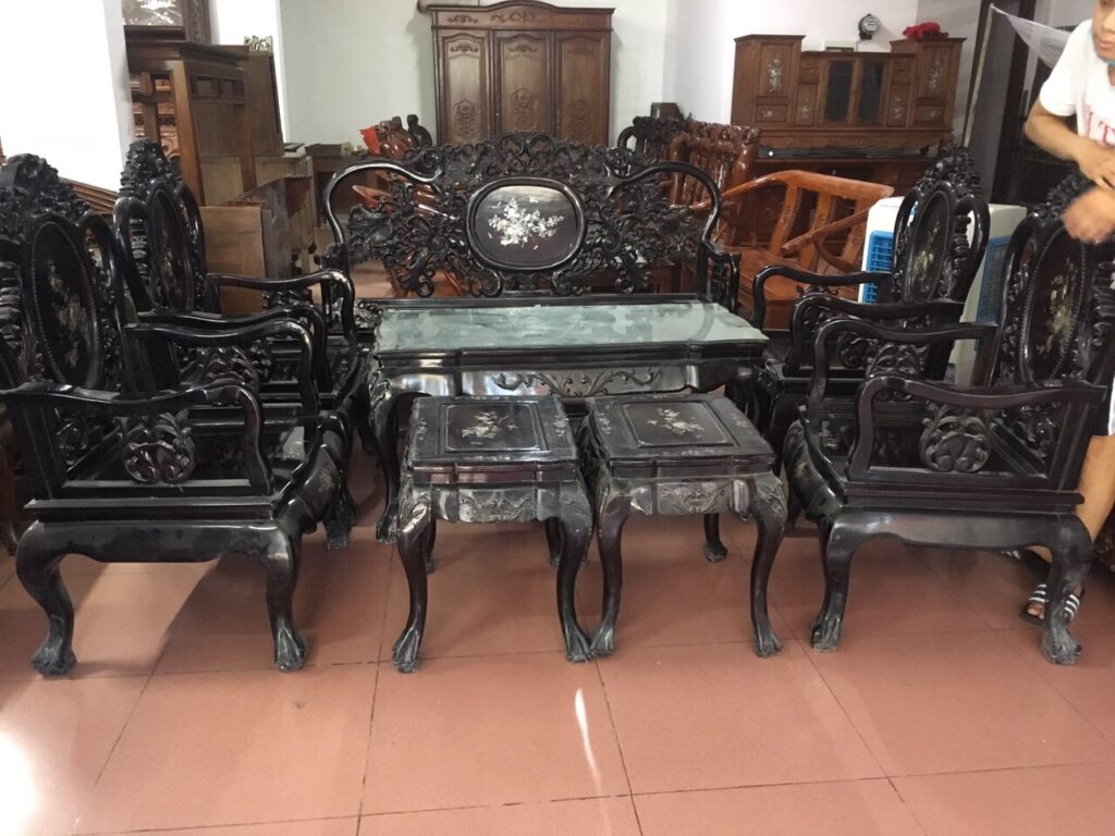 Nội Thất Việt Vượng - Chuyên Thu Mua Bàn Ghế Thanh Lý Tại Quận 1