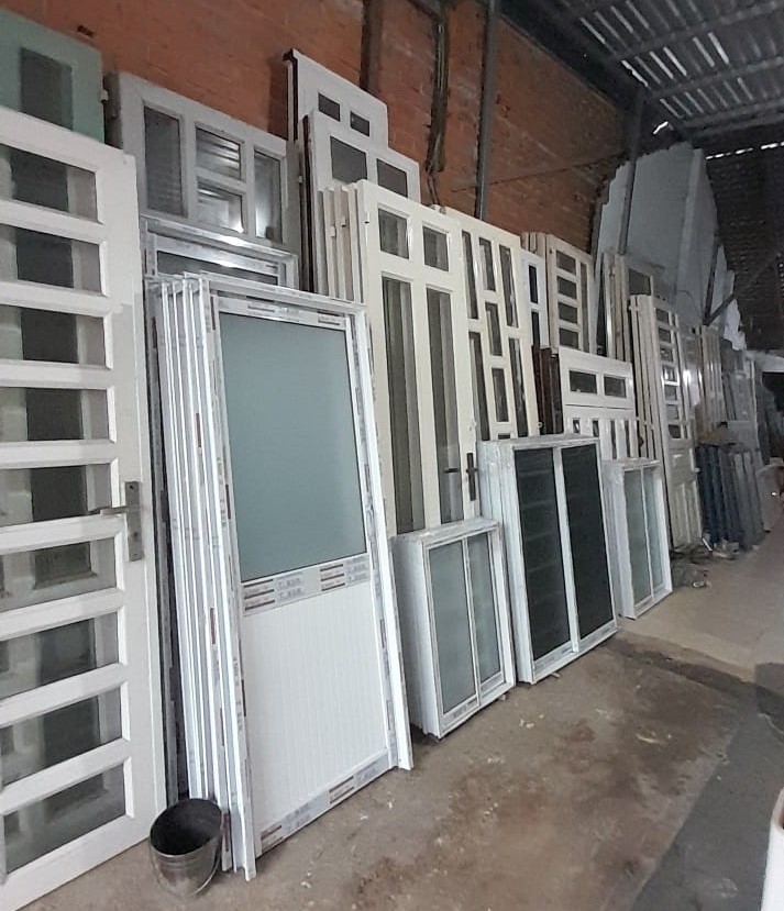 VIỆT VƯỢNG – ĐƠN VỊ THU MUA CỬA NHÔM KÍNH CŨ GIÁ CAO, UY TÍN TẠI TP.HCM VÀ CÁC TỈNH LÂN CẬN